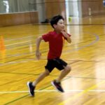 金沢市額谷教室にて、かっこいいフォームで走る小学生の子供